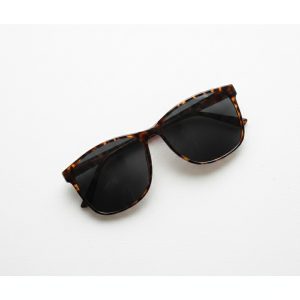 unisex oversized square sunglasses 5